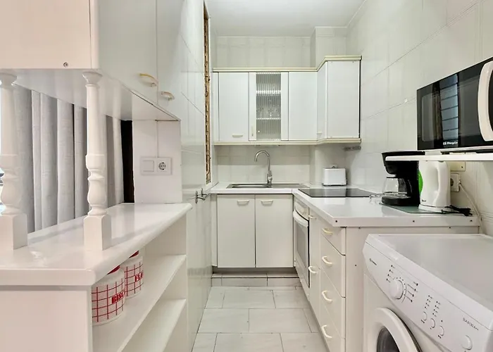 Apartment Lafrenchtouch - Acogedor En El Puerto Fuengirola