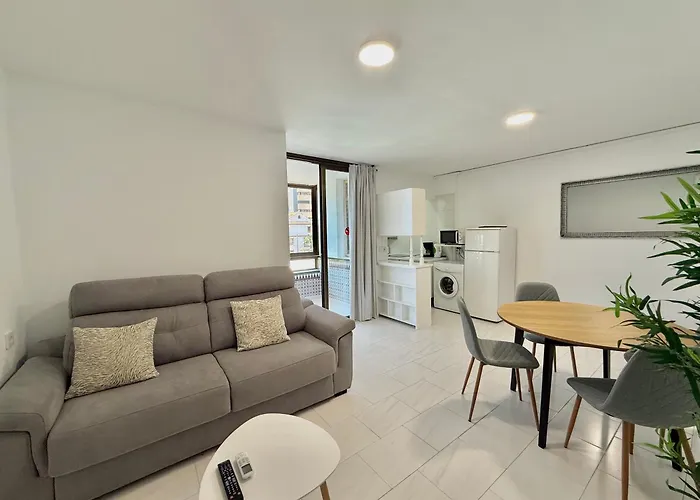 Apartment Lafrenchtouch - Acogedor En El Puerto Fuengirola