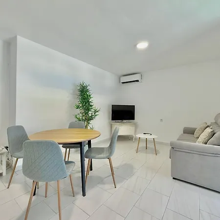 דירה Lafrenchtouch - Acogedor En El Puerto פואנגירולה